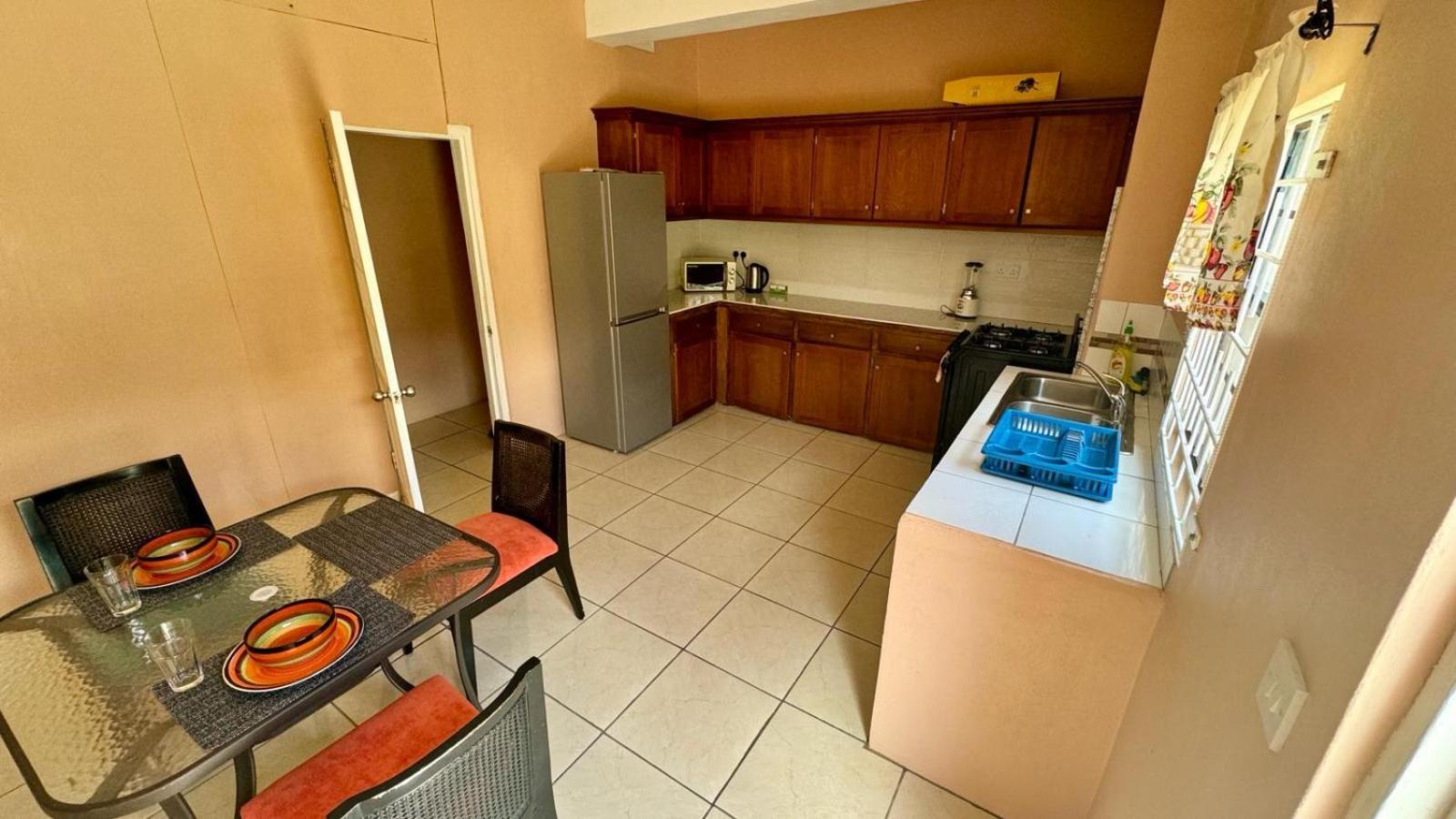 Multigen-Lip Of The City Escape Castries Exterior photo